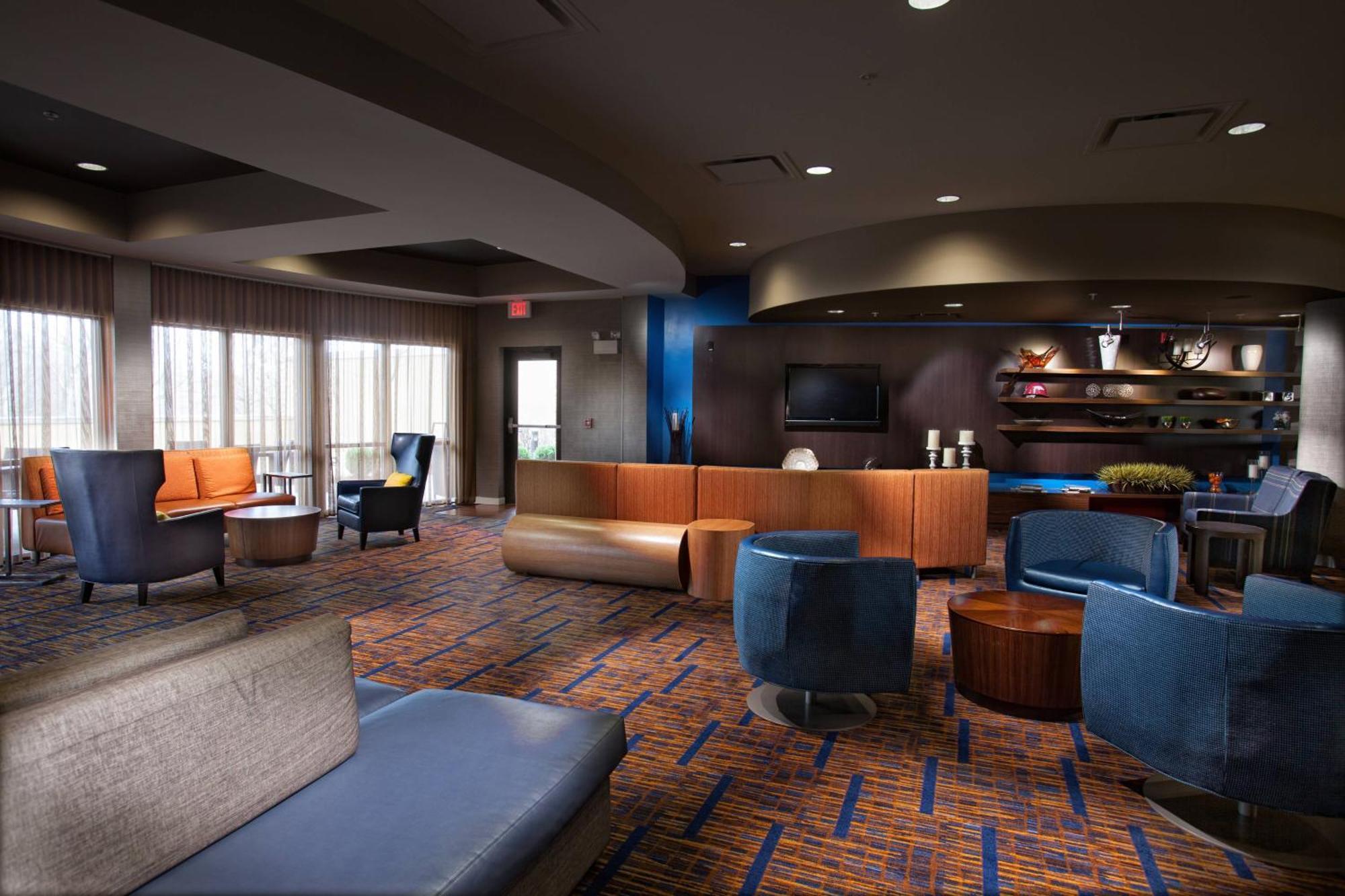 Courtyard By Marriott Fayetteville Eksteriør bilde